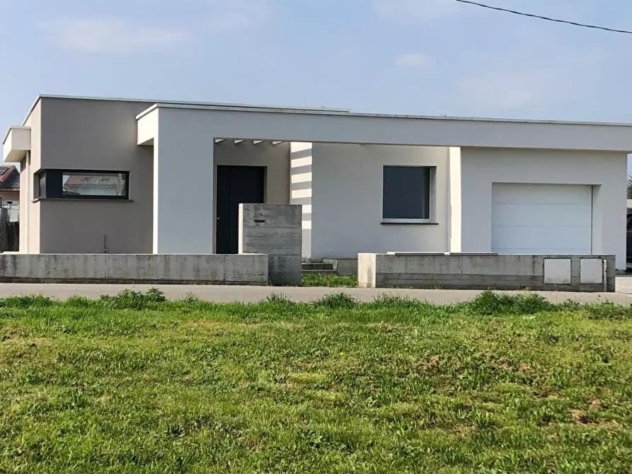 Immagine 17 di Villa in vendita  a Montopoli In Val D'arno