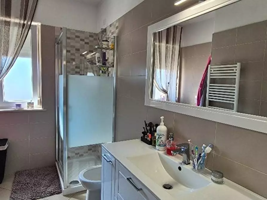 Immagine 22 di Mansarda in vendita  a Cascina