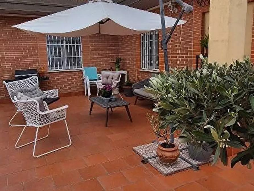 Immagine 44 di Mansarda in vendita  a Cascina