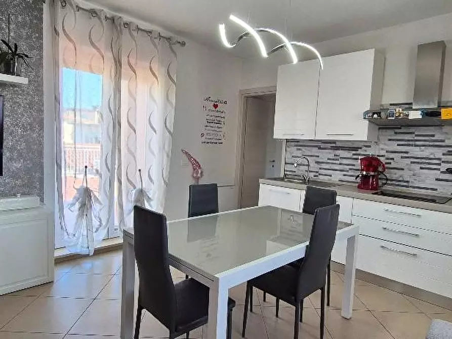 Immagine 9 di Mansarda in vendita  a Cascina