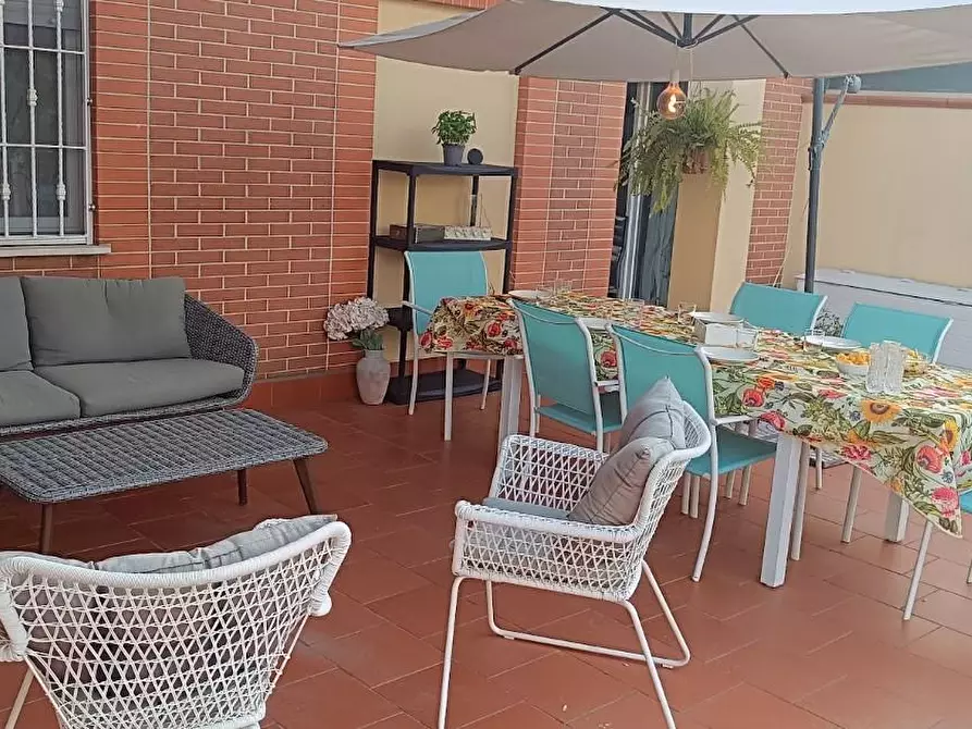 Immagine 2 di Mansarda in vendita  a Cascina