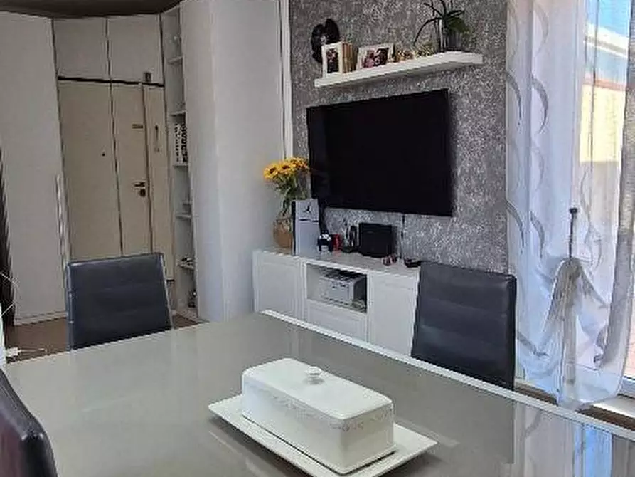 Immagine 13 di Mansarda in vendita  a Cascina