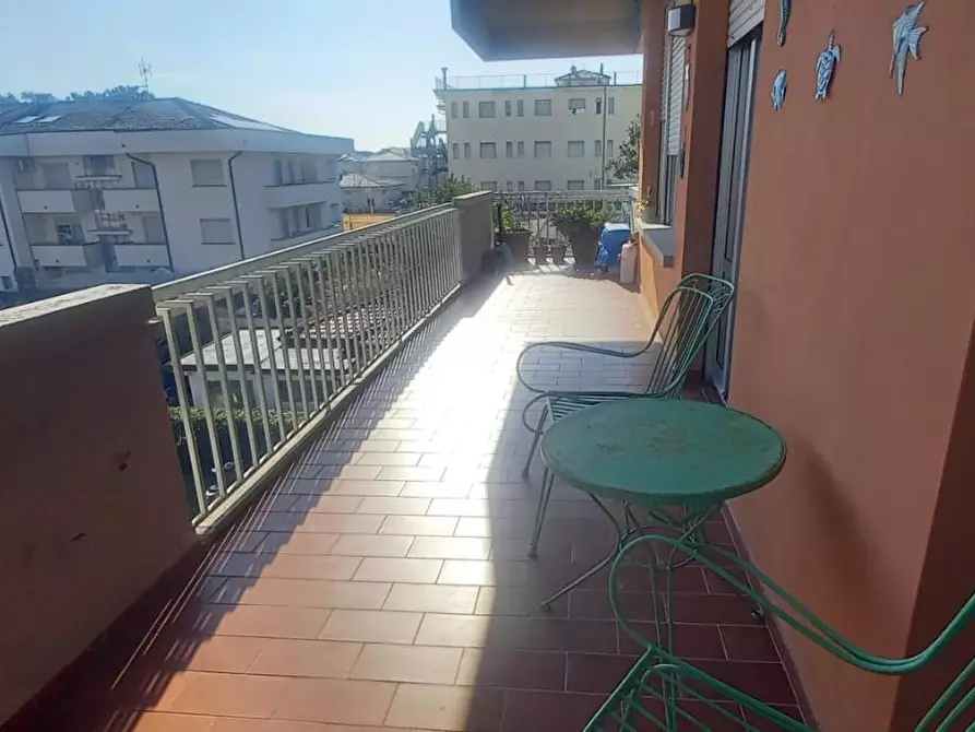 Immagine 5 di Appartamento in affitto  a Camaiore