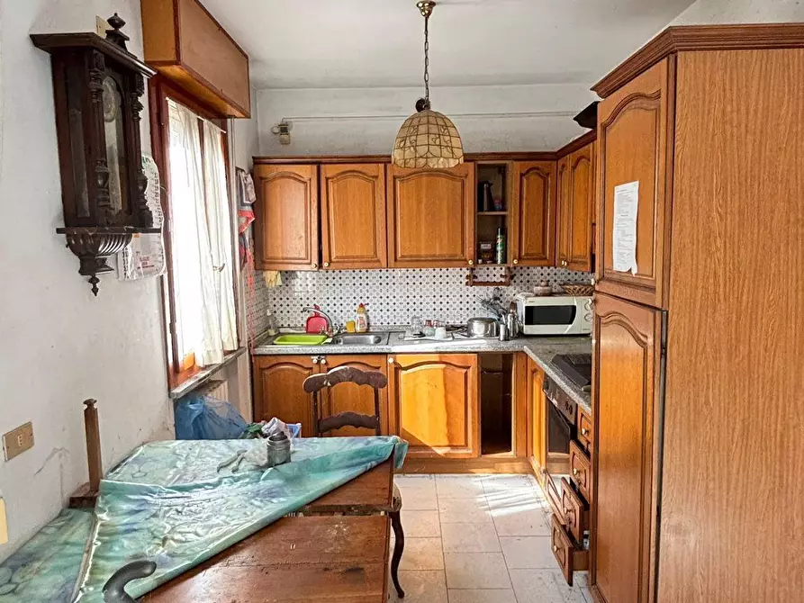 Immagine 29 di Casa bifamiliare in vendita  a Capannori