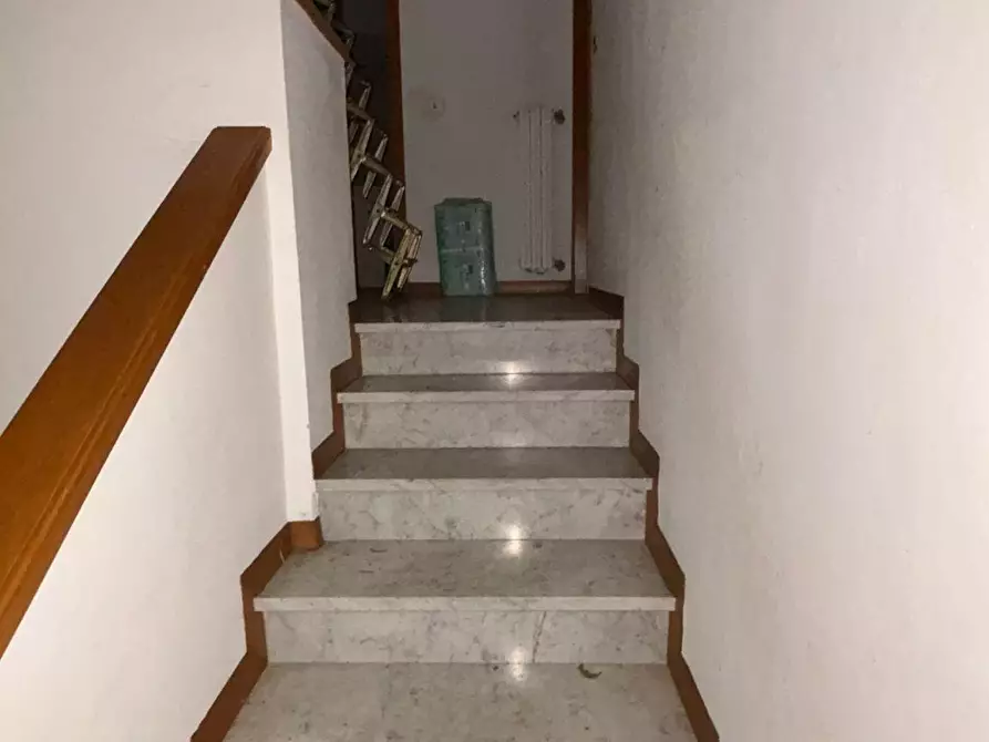 Immagine 6 di Casa bifamiliare in vendita  a Capannori