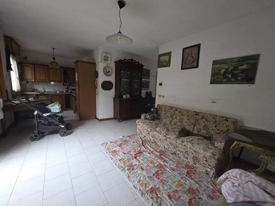 Immagine 35 di Casa bifamiliare in vendita  a Capannori