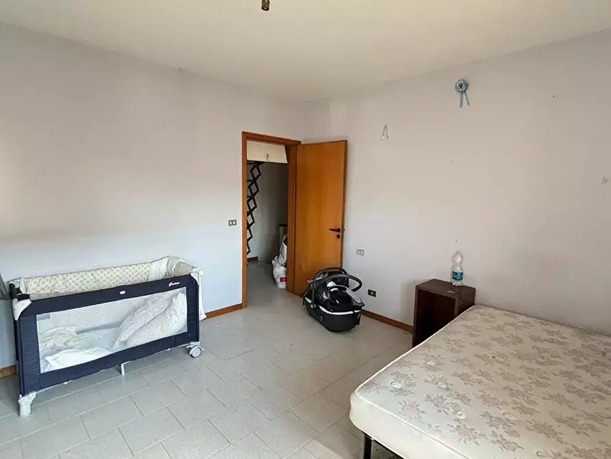 Immagine 10 di Casa bifamiliare in vendita  a Capannori