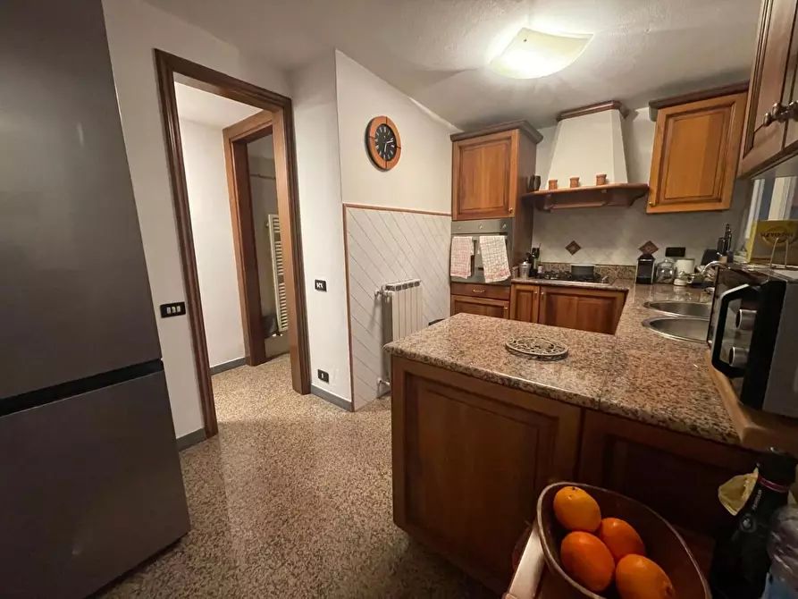 Immagine 7 di Casa semindipendente in vendita  a Carrara