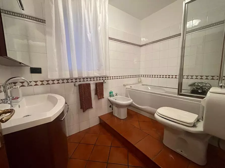 Immagine 22 di Casa semindipendente in vendita  a Carrara