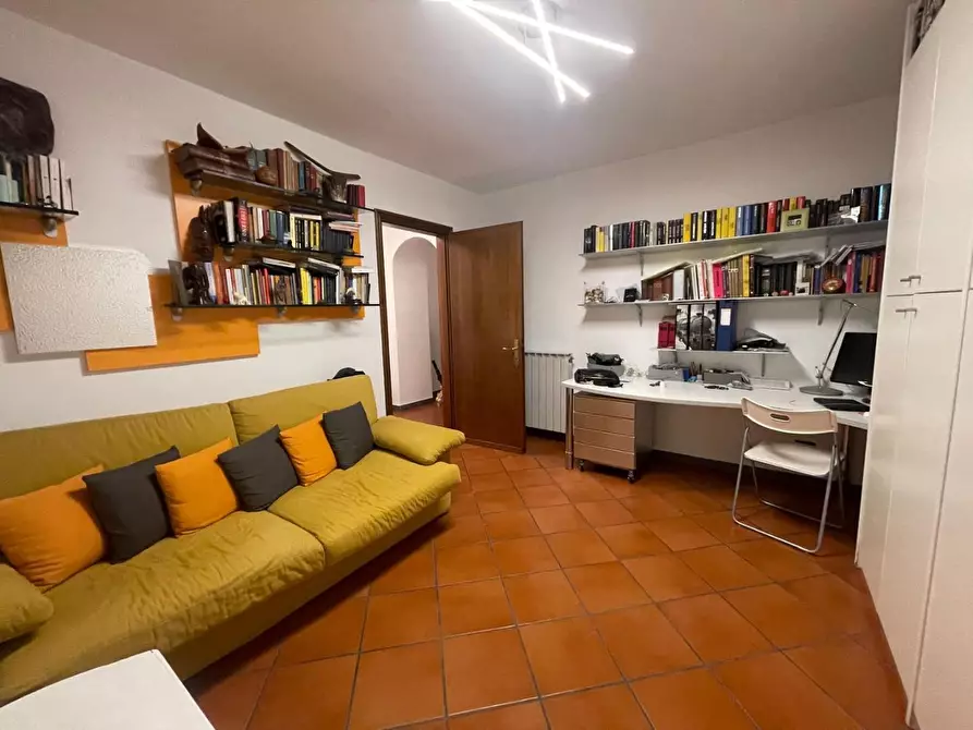 Immagine 13 di Casa semindipendente in vendita  a Carrara