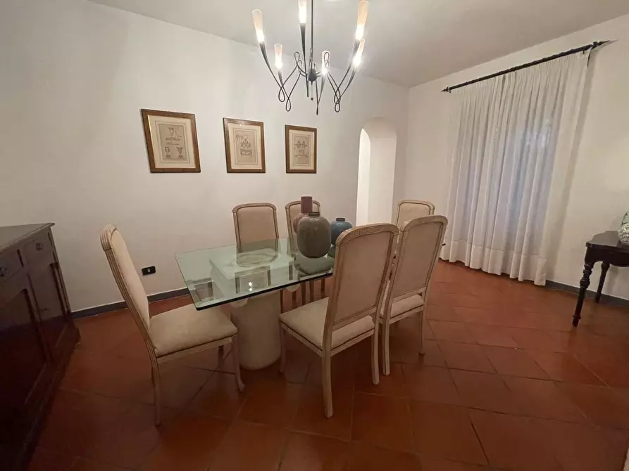 Immagine 5 di Casa semindipendente in vendita  a Carrara
