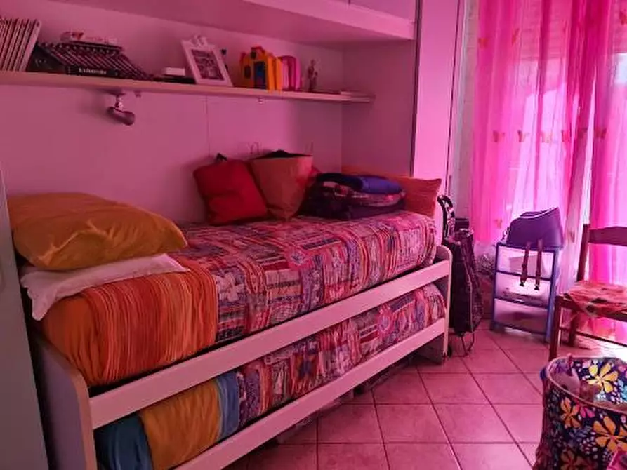 Immagine 16 di Appartamento in vendita  a Carrara