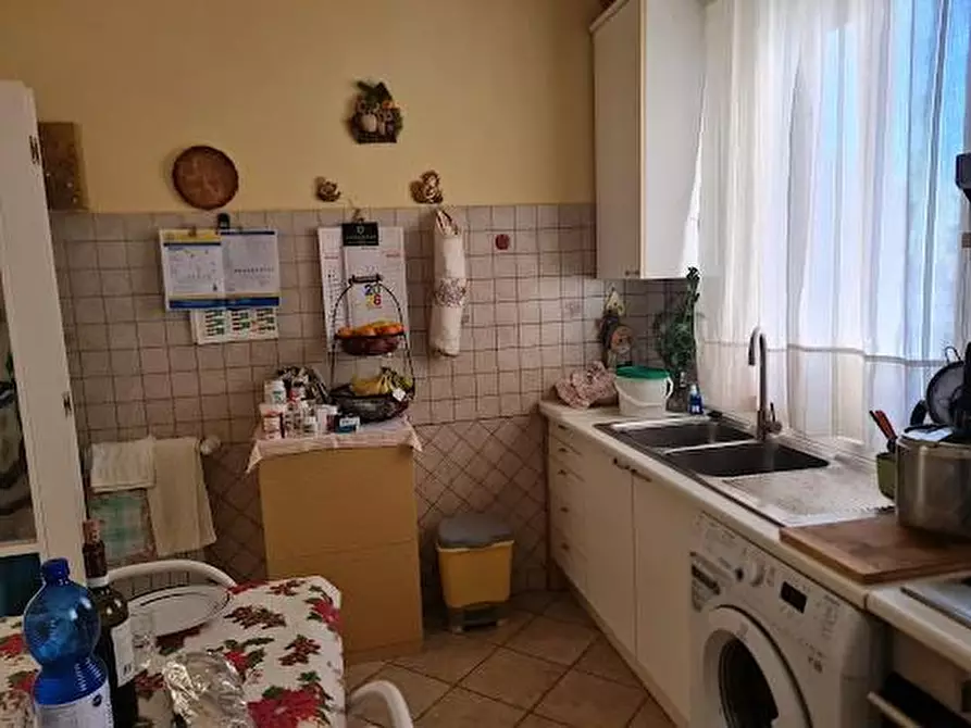 Immagine 9 di Appartamento in vendita  a Carrara