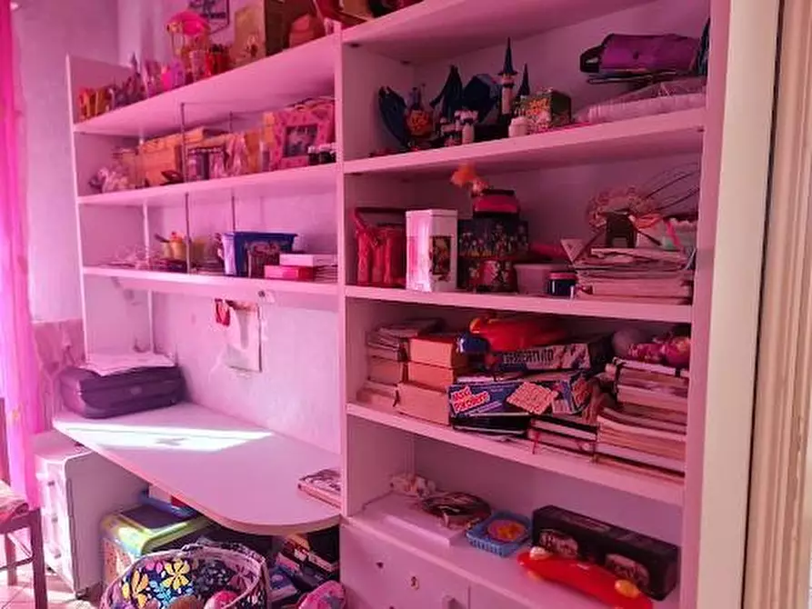 Immagine 17 di Appartamento in vendita  a Carrara