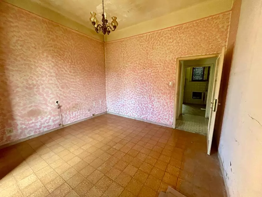 Immagine 13 di Villa in vendita  a Lucca