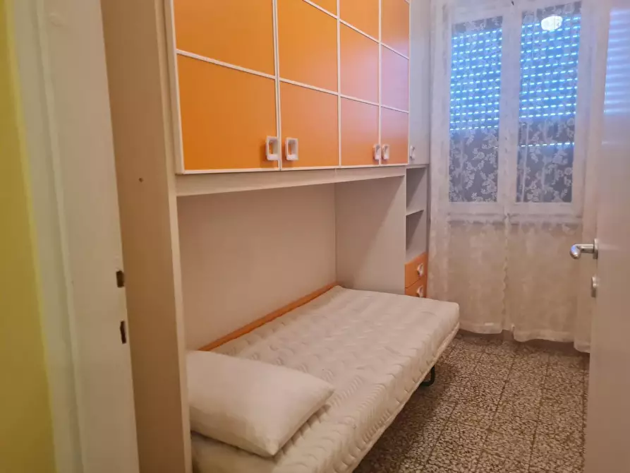 Immagine 8 di Appartamento in affitto  a Camaiore