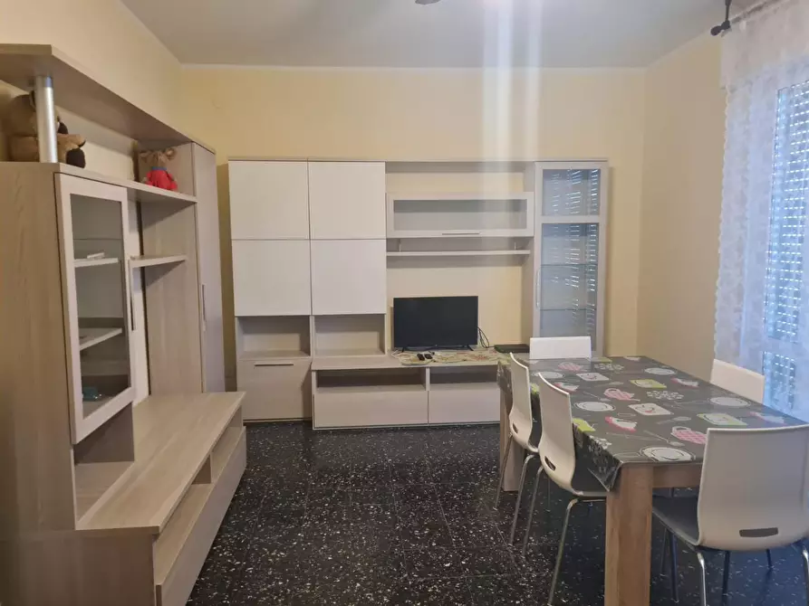 Immagine 1 di Appartamento in affitto  a Camaiore