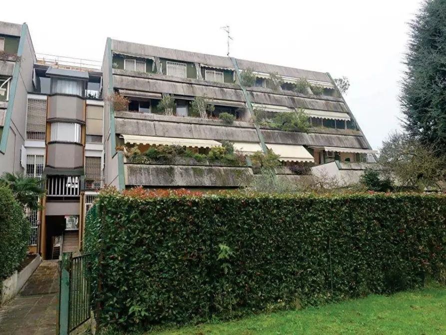 Immagine 1 di Appartamento in vendita  a Rho
