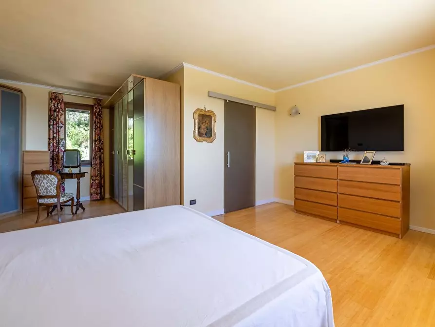 Immagine 58 di Villa in vendita  a Massarosa