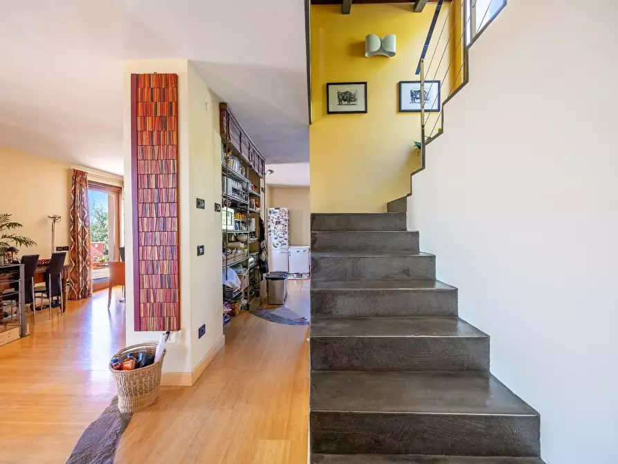 Immagine 50 di Villa in vendita  a Massarosa