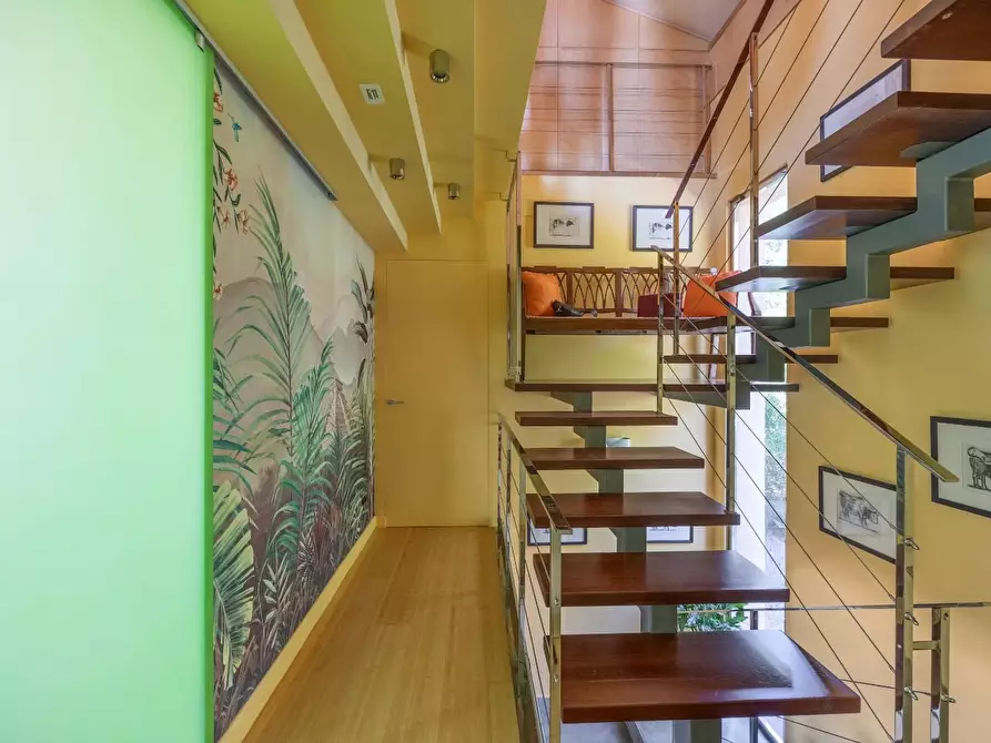 Immagine 63 di Villa in vendita  a Massarosa