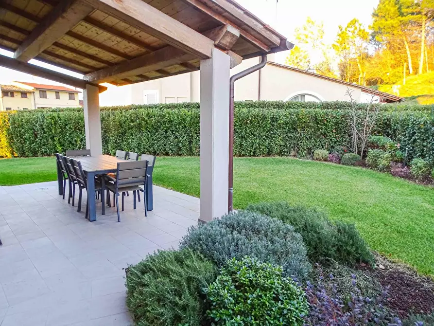 Immagine 1 di Casa bifamiliare in vendita  a San Miniato