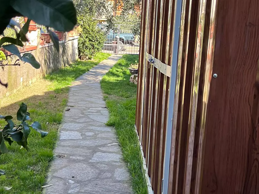 Immagine 25 di Terratetto in vendita  a Vecchiano