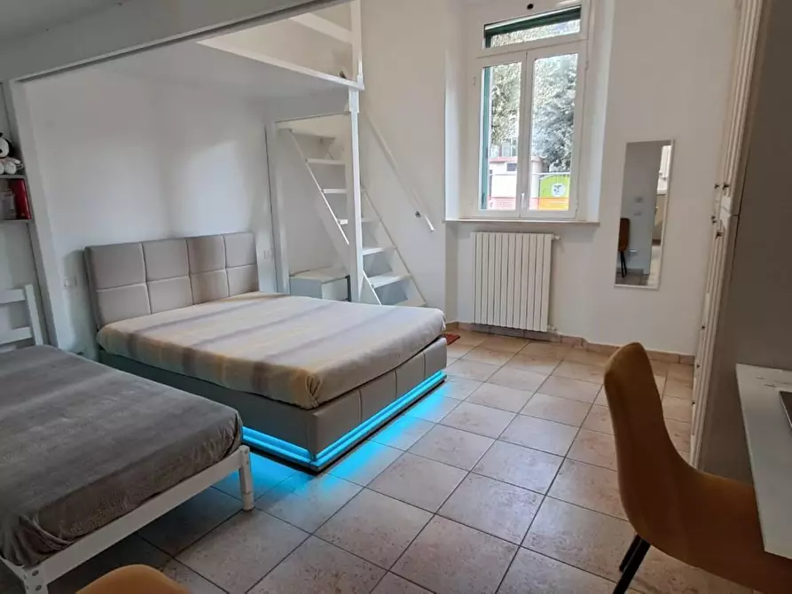 Immagine 5 di Appartamento in vendita  a Cecina