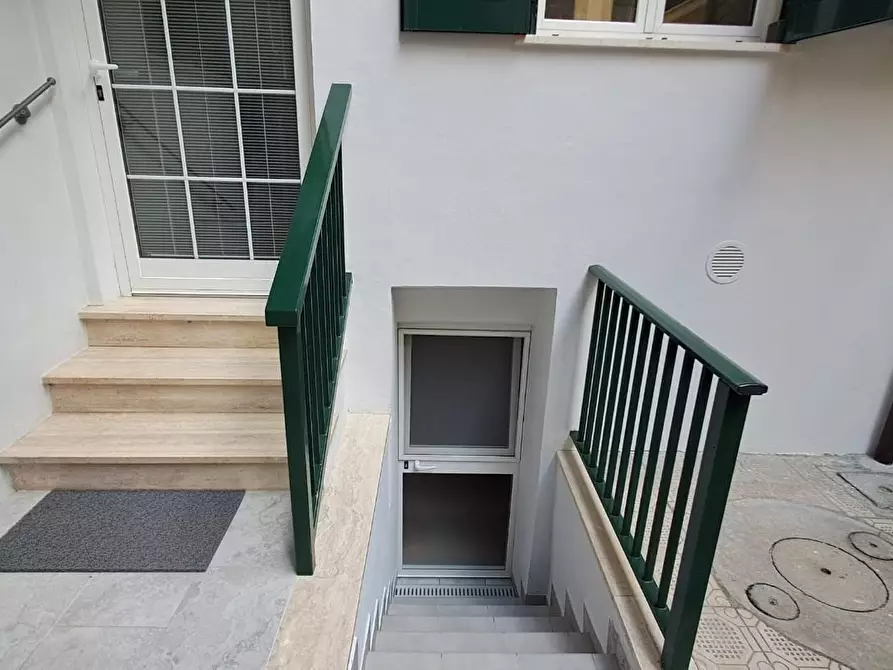 Immagine 15 di Appartamento in vendita  a Cecina