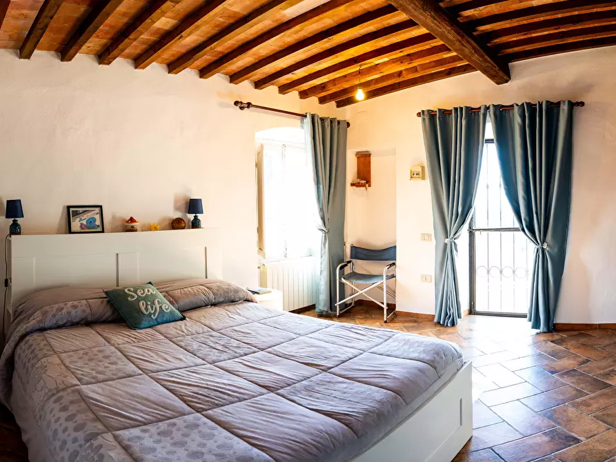 Immagine 29 di Villa in vendita  a Rosignano Marittimo