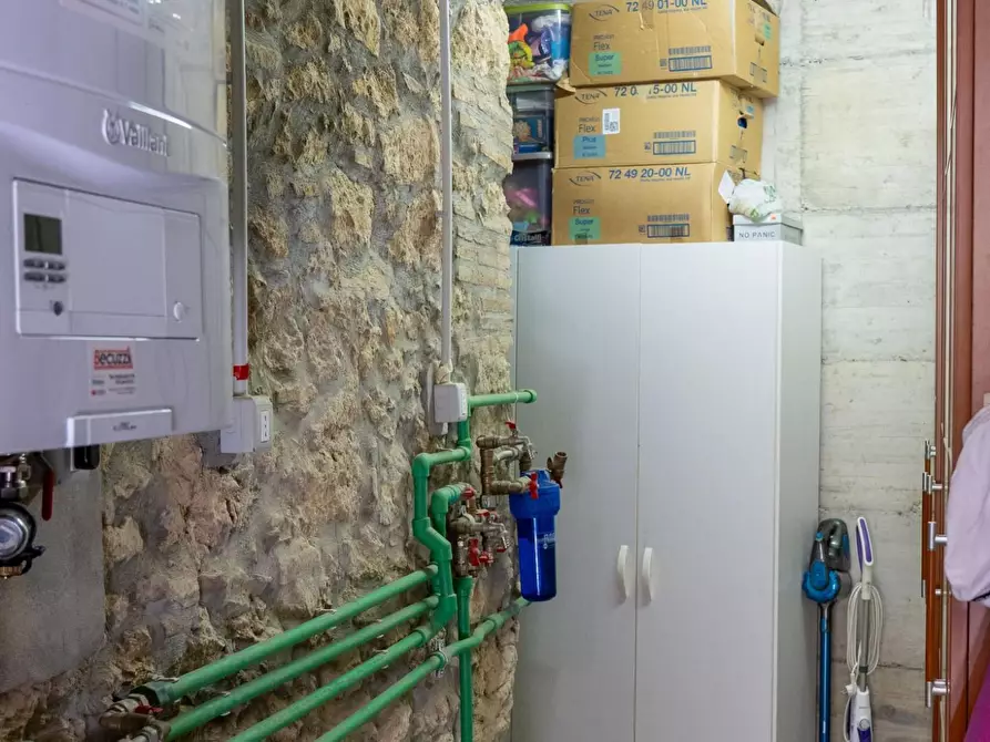 Immagine 40 di Villa in vendita  a Rosignano Marittimo