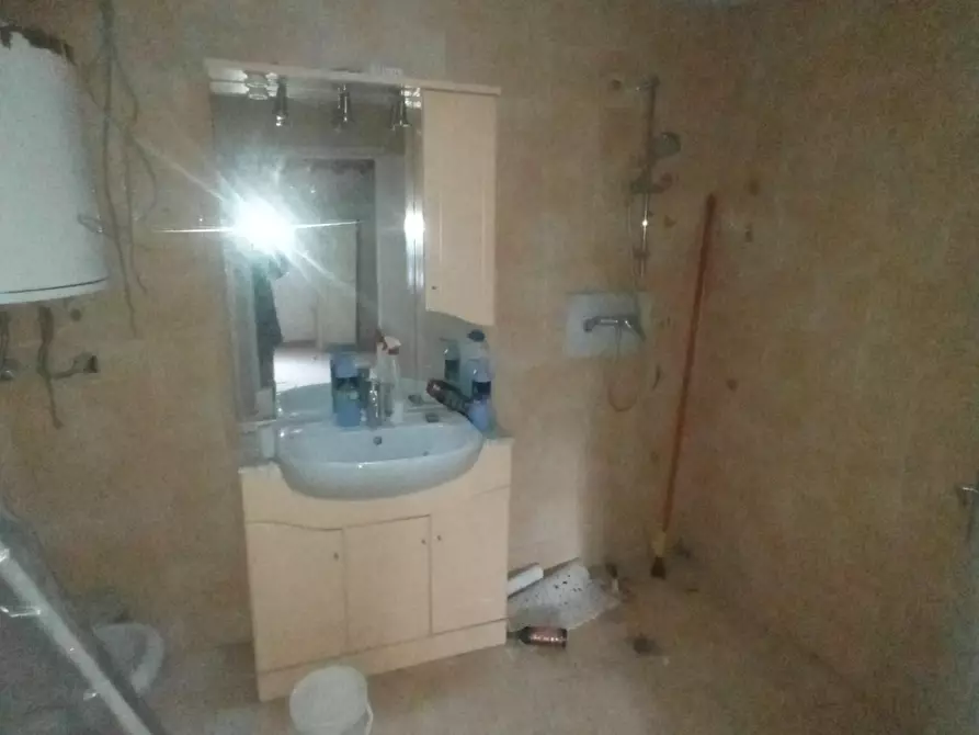 Immagine 15 di Porzione di casa in vendita  a Palaia