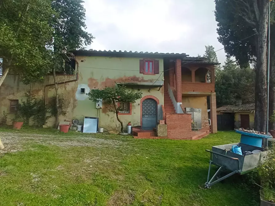 Immagine 2 di Porzione di casa in vendita  a Palaia
