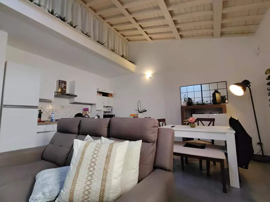 Immagine 2 di Appartamento in vendita  a Cascina