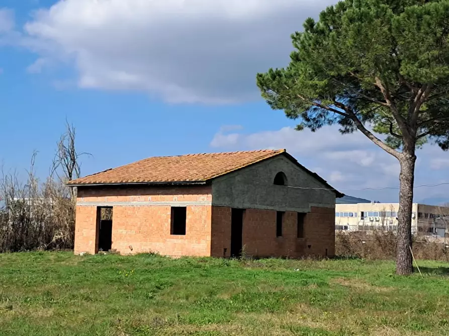 Immagine 1 di Villa in vendita  a San Giuliano Terme