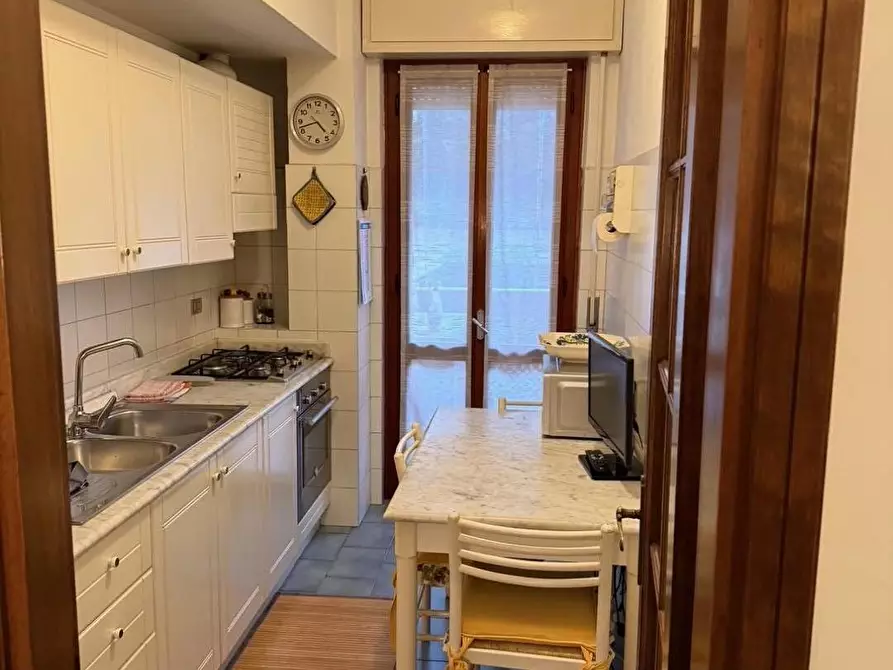 Immagine 6 di Appartamento in vendita  a Carrara