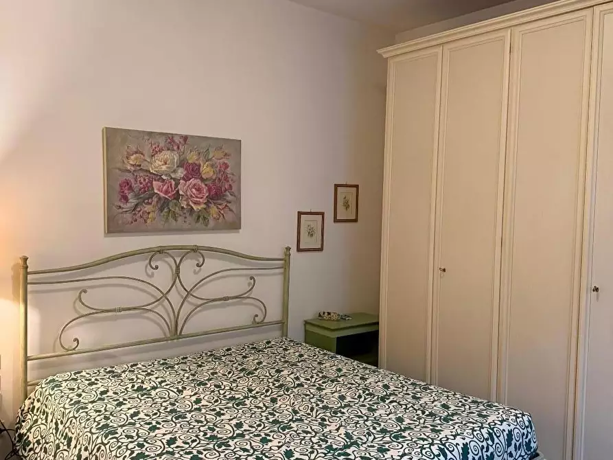 Immagine 12 di Appartamento in vendita  a Carrara