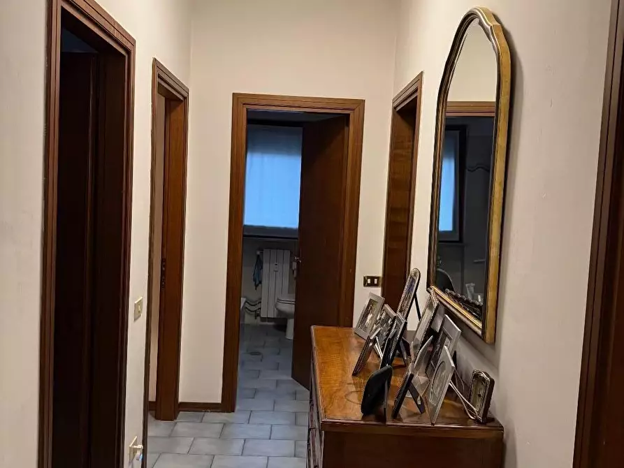 Immagine 7 di Appartamento in vendita  a Carrara