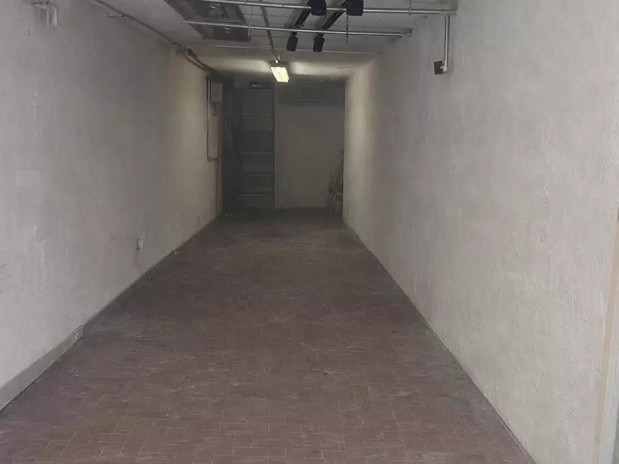 Immagine 17 di Appartamento in vendita  a Pisa