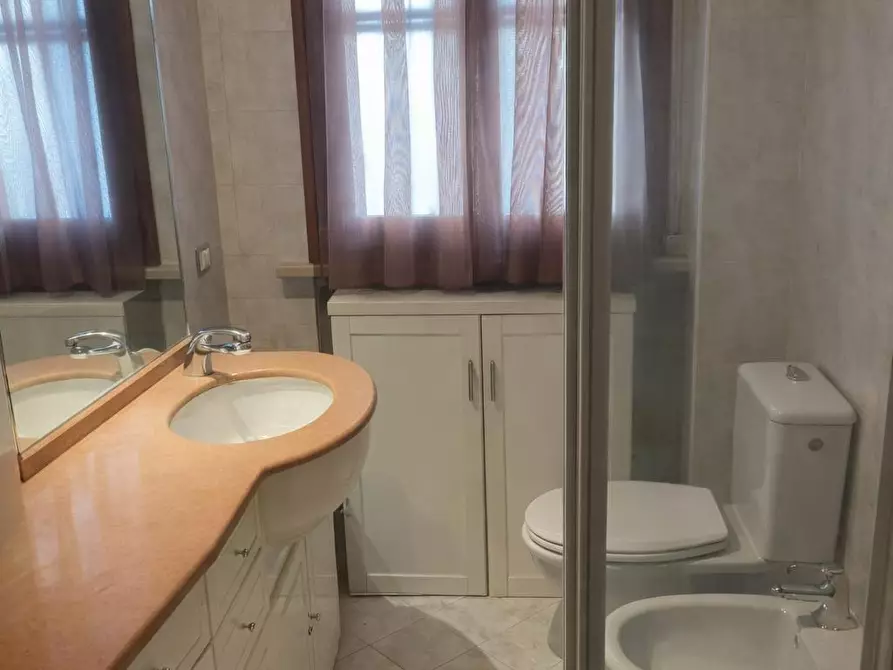 Immagine 15 di Appartamento in vendita  a Pisa