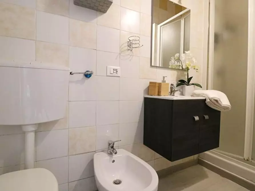 Immagine 5 di Appartamento in vendita  a Colle Di Val D'elsa