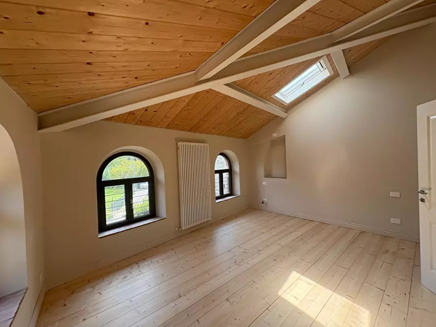 Immagine 11 di Terratetto in vendita  a Borgo A Mozzano