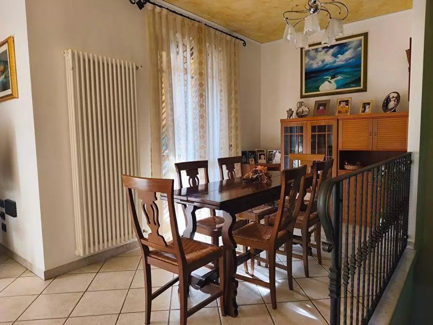 Immagine 4 di Casa semindipendente in vendita  a Castelnuovo Magra