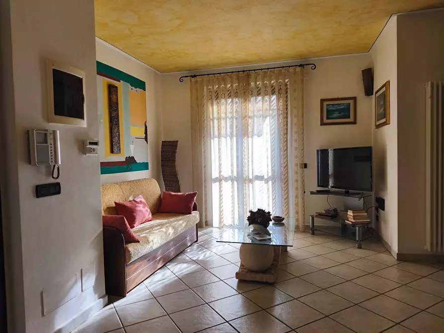 Immagine 1 di Casa semindipendente in vendita  a Castelnuovo Magra