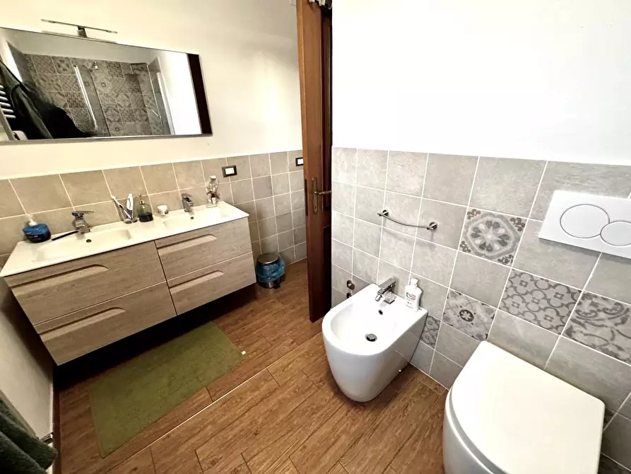 Immagine 44 di Villetta a schiera in vendita  a Pisa