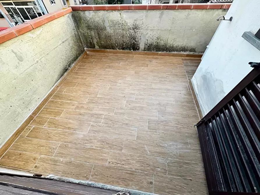 Immagine 37 di Villetta a schiera in vendita  a Pisa