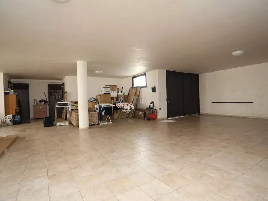 Immagine 38 di Villa in vendita  a Calimera