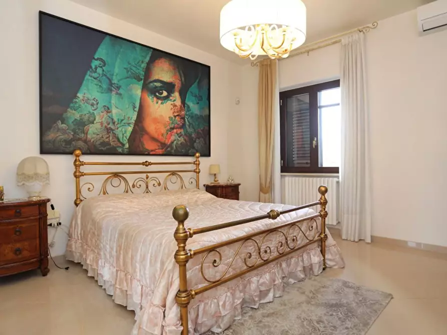 Immagine 12 di Villa in vendita  a Calimera