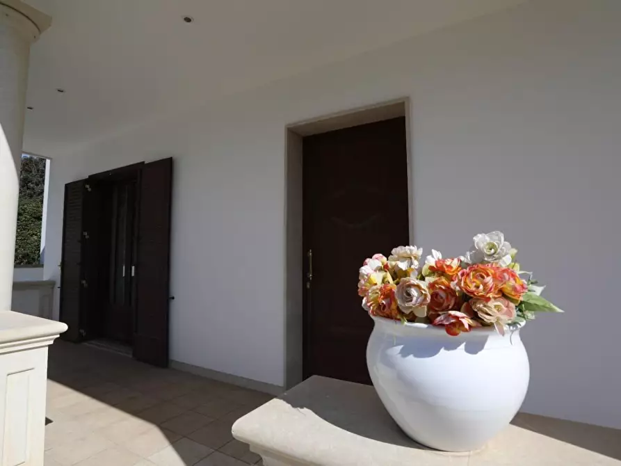 Immagine 49 di Villa in vendita  a Calimera