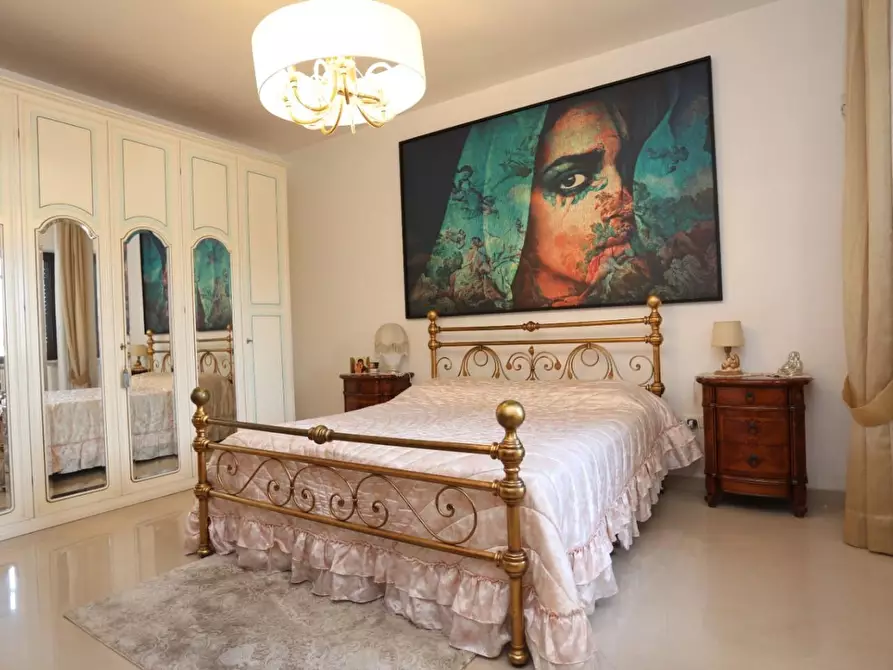 Immagine 11 di Villa in vendita  a Calimera